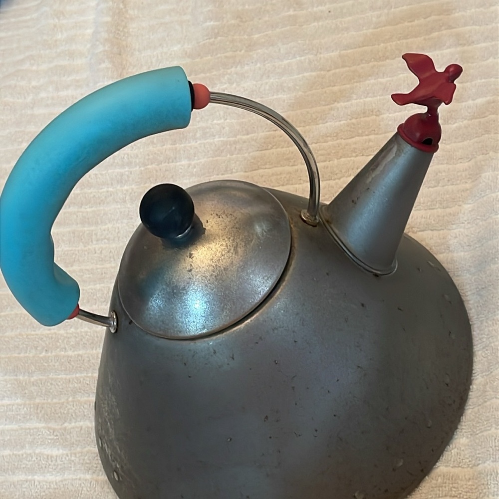 Alessi Whistling Bird Tea Kettle with Blue Handle and Red Bird - Vintage, Retro - Picture 2 of 12